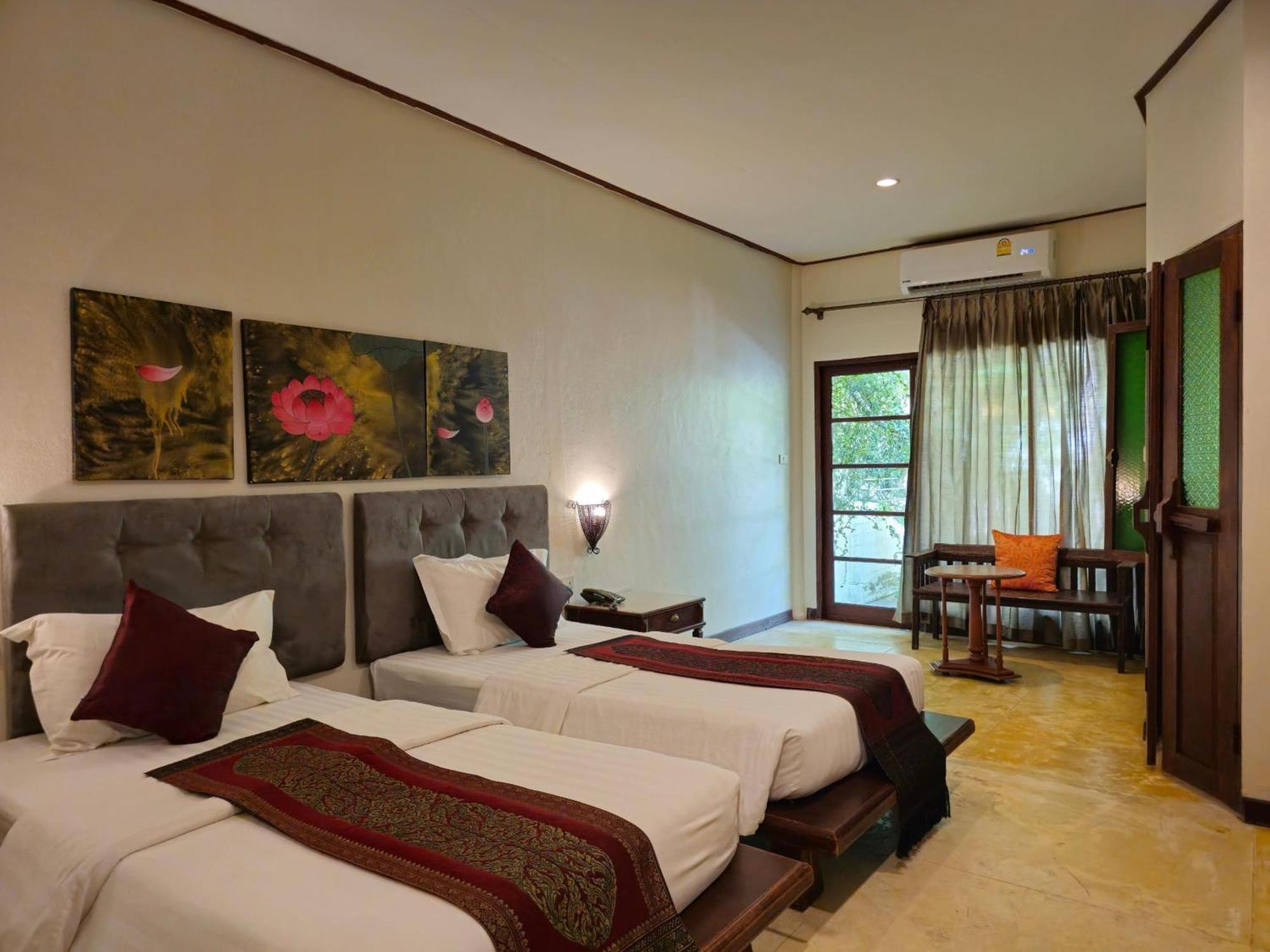 Baan Panwa Resort Exterior photo
