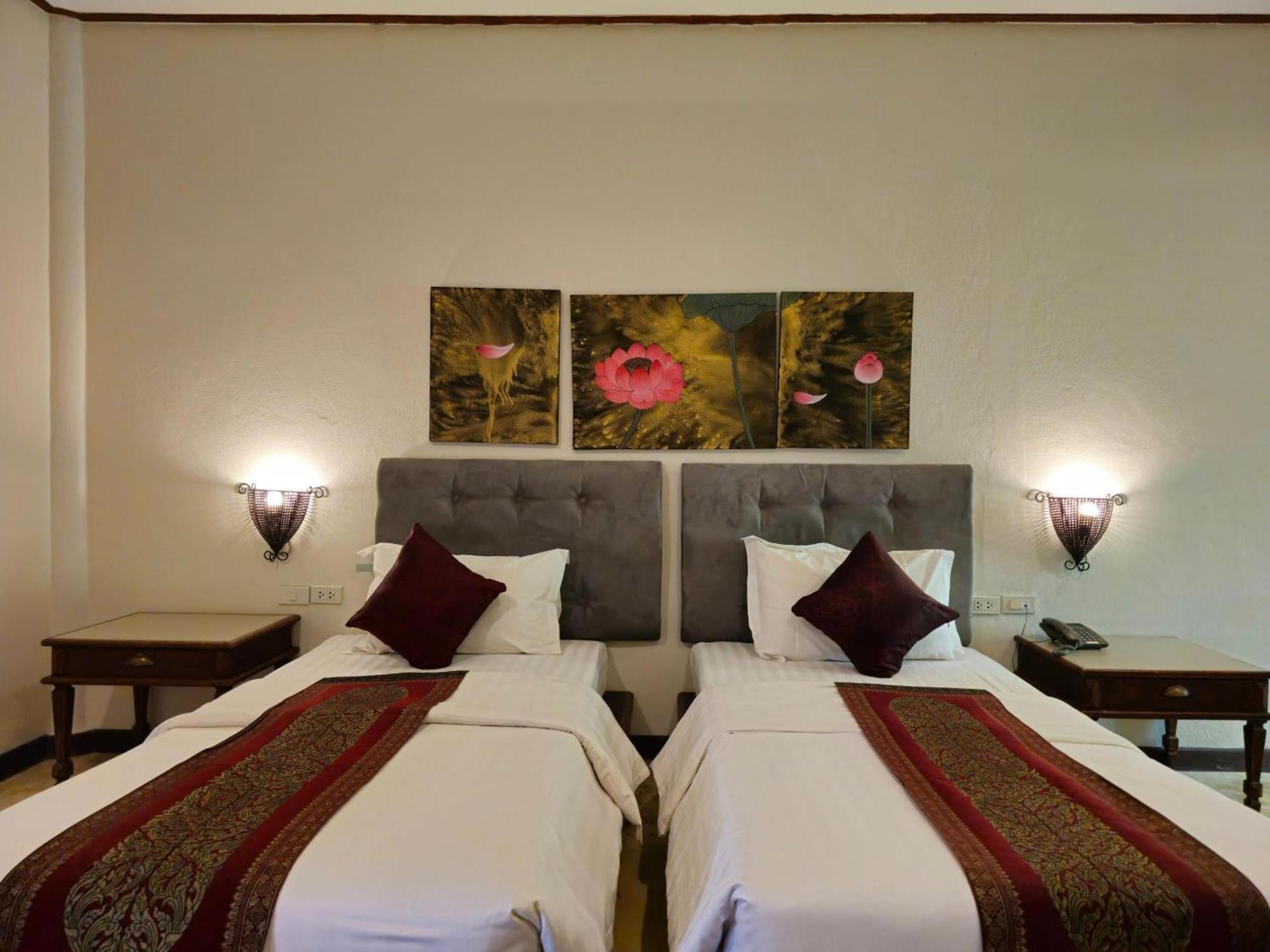 Baan Panwa Resort Exterior photo